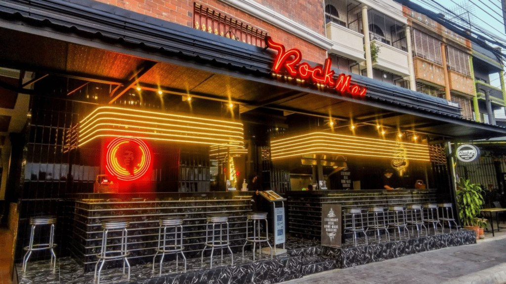 หน้าร้าน Rock Me Burger&bar เชียงใหม่