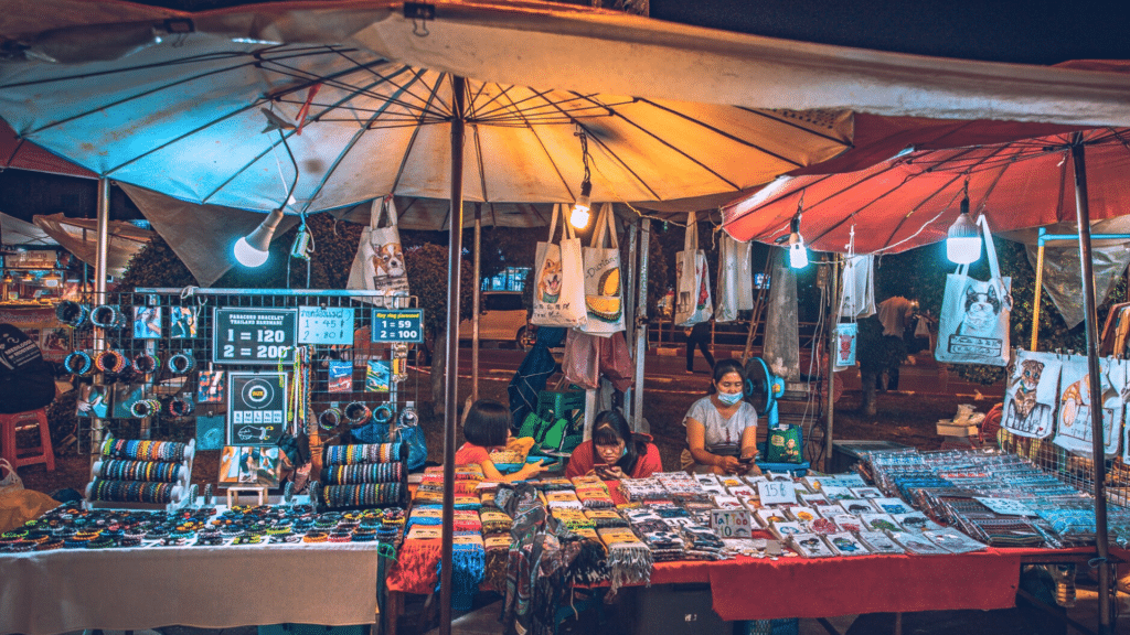 ถนนคนเดินวัวลาย สินค้าแฮนด์เมด